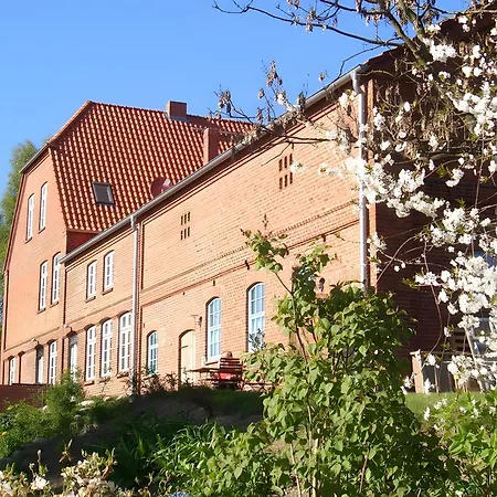 Gaestehof Apolony Groß Sarau